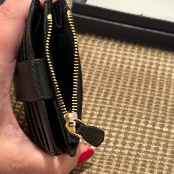 Authentic Prada Small Saffiano Leather Wallet - Picture 9 of 11